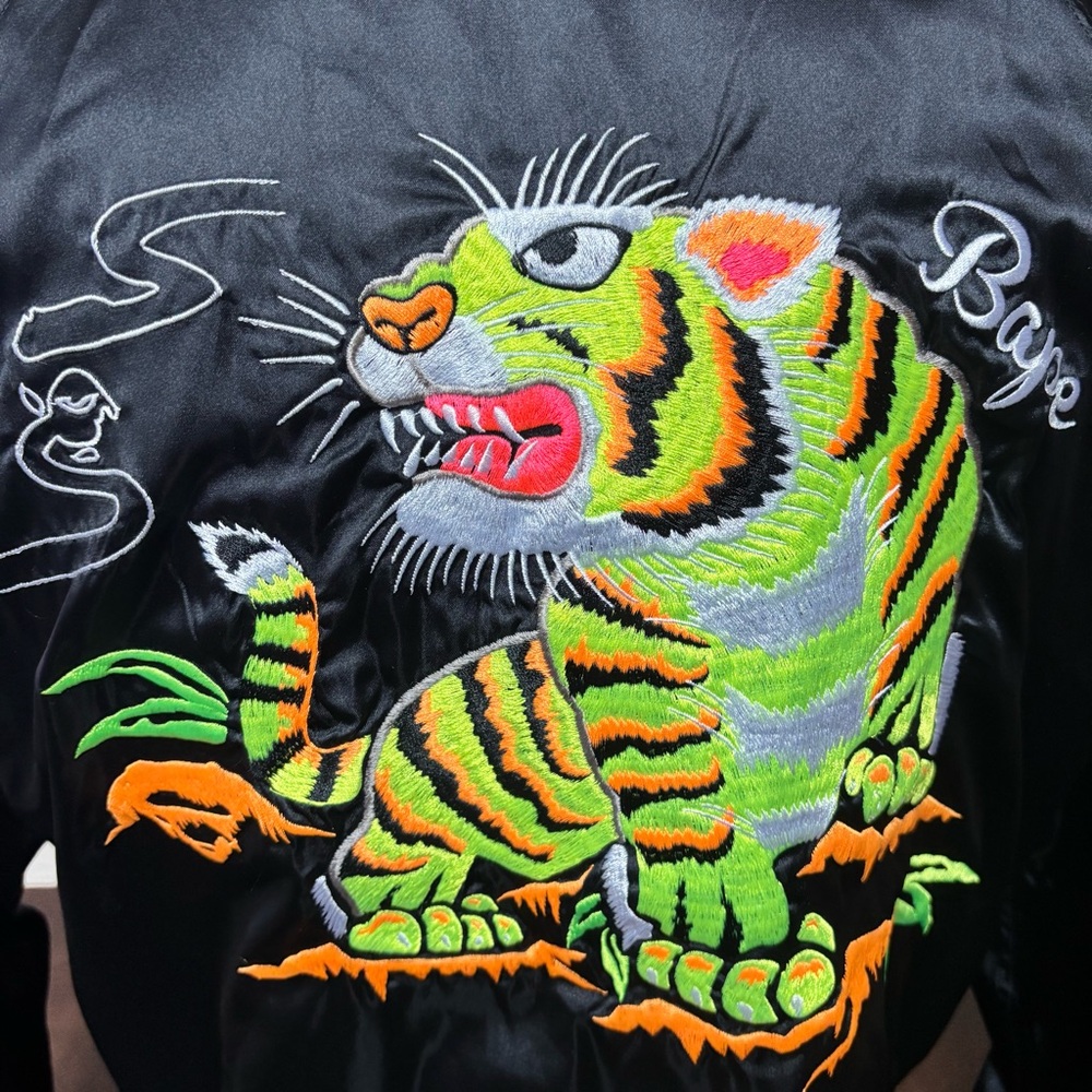 🔥 BAPE Japan Mens Silk Tiger Embroidered Sukajan Jacket L Black Gold 🔥 - Picture 13 of 16